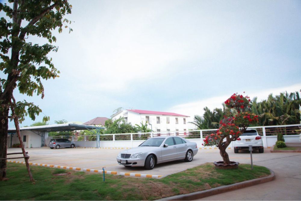 Taweesuk Residence Samut Sakhon Extérieur photo